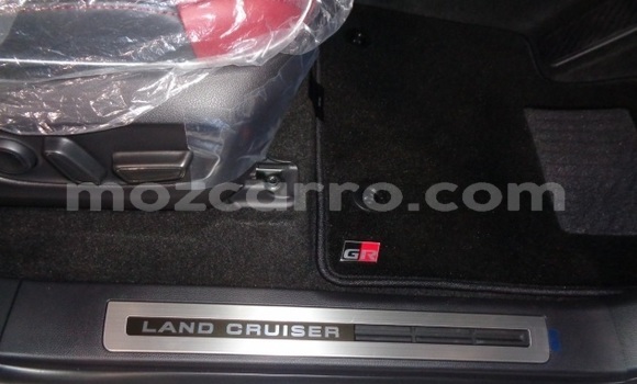 Nunua Ilio tumika Toyota Land Cruiser Nyeupe Gari ndani ya Maputo nchini Maputo Nunua Ilio tumika Toyota Land Cruiser Nyeupe Gari ndani ya Maputo nchini Maputo