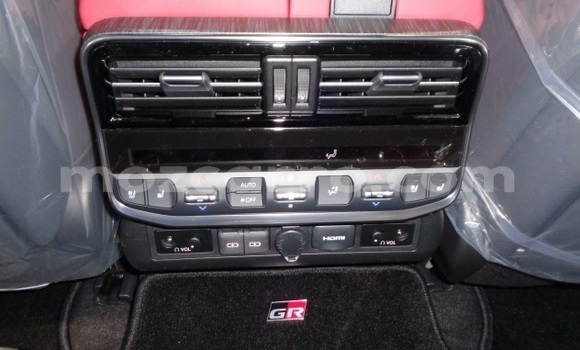 Nunua Ilio tumika Toyota Land Cruiser Nyeupe Gari ndani ya Maputo nchini Maputo Nunua Ilio tumika Toyota Land Cruiser Nyeupe Gari ndani ya Maputo nchini Maputo