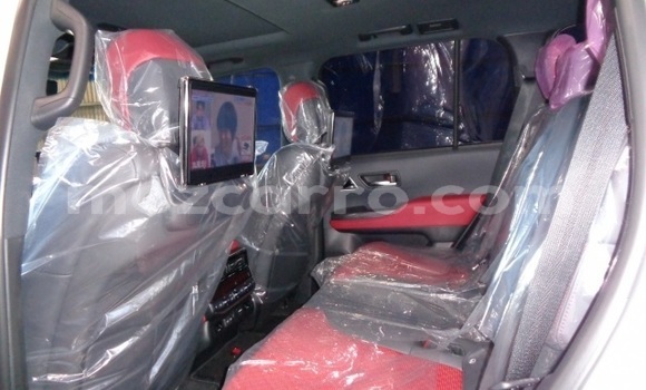 Nunua Ilio tumika Toyota Land Cruiser Nyeupe Gari ndani ya Maputo nchini Maputo Nunua Ilio tumika Toyota Land Cruiser Nyeupe Gari ndani ya Maputo nchini Maputo