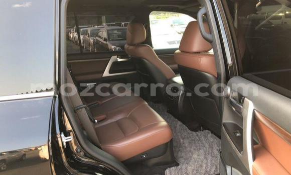 Nunua Ilio tumika Toyota Land Cruiser Nyeusi Gari ndani ya Manhiça nchini Maputo Nunua Ilio tumika Toyota Land Cruiser Nyeusi Gari ndani ya Manhiça nchini Maputo