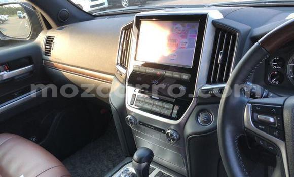 Nunua Ilio tumika Toyota Land Cruiser Nyeusi Gari ndani ya Manhiça nchini Maputo Nunua Ilio tumika Toyota Land Cruiser Nyeusi Gari ndani ya Manhiça nchini Maputo