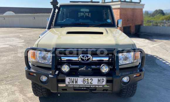 Comprar Usado Toyota Land Cruiser Bege Carro em Beira em Sofala Comprar Usado Toyota Land Cruiser Bege Carro em Beira em Sofala