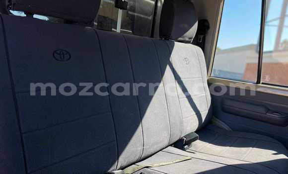 Comprar Usado Toyota Land Cruiser Bege Carro em Beira em Sofala Comprar Usado Toyota Land Cruiser Bege Carro em Beira em Sofala