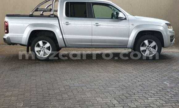 Comprar Usado Volkswagen Amarok Prata Carro em Beira em Sofala Comprar Usado Volkswagen Amarok Prata Carro em Beira em Sofala