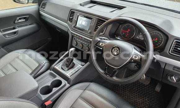 Comprar Usado Volkswagen Amarok Prata Carro em Beira em Sofala Comprar Usado Volkswagen Amarok Prata Carro em Beira em Sofala