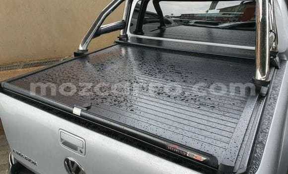 Comprar Usado Volkswagen Amarok Prata Carro em Beira em Sofala Comprar Usado Volkswagen Amarok Prata Carro em Beira em Sofala
