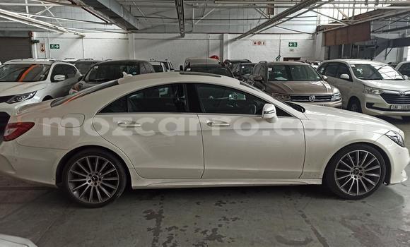 Comprar Usado Mercedes Viano Branco Carro em Beira em Sofala Comprar Usado Mercedes Viano Branco Carro em Beira em Sofala