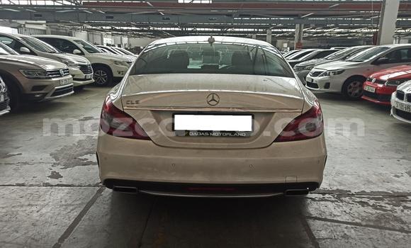 Comprar Usado Mercedes Viano Branco Carro em Beira em Sofala Comprar Usado Mercedes Viano Branco Carro em Beira em Sofala