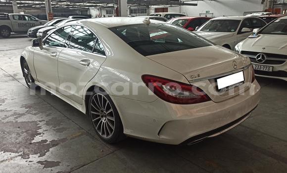 Comprar Usado Mercedes Viano Branco Carro em Beira em Sofala Comprar Usado Mercedes Viano Branco Carro em Beira em Sofala