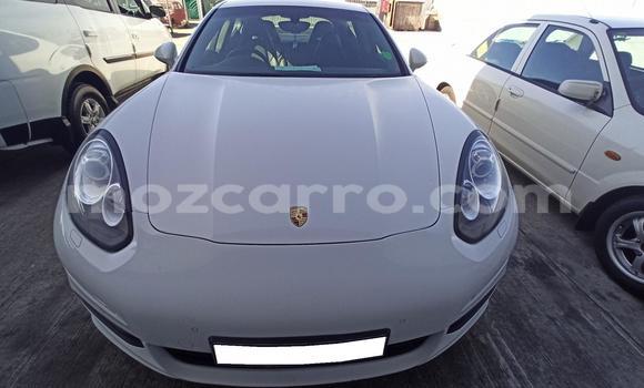 Tenga Tsaru Porsche Panamera Chena Mota in Beira in Sofala