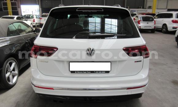 Comprar Usado Volkswagen Tiguan Branco Carro em Beira em Sofala Comprar Usado Volkswagen Tiguan Branco Carro em Beira em Sofala
