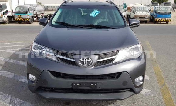 Comprar Importar Toyota RAV4 De outros Carro em Import - Dubai em Cabo Delgado Comprar Importar Toyota RAV4 De outros Carro em Import - Dubai em Cabo Delgado