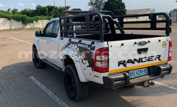 Tenga Tsaru FORD MUSTANG Chena Mota in Maputo in Maputo