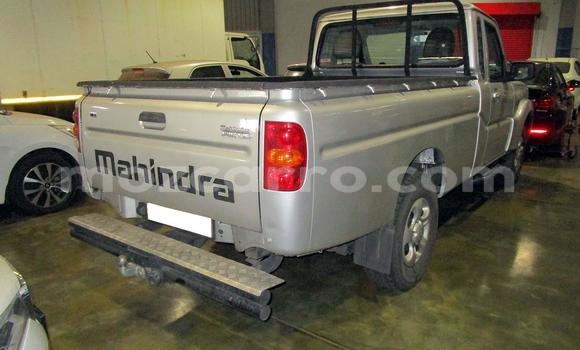 Comprar Usado Mahindra MM Prata Carro em Beira em Sofala Comprar Usado Mahindra MM Prata Carro em Beira em Sofala