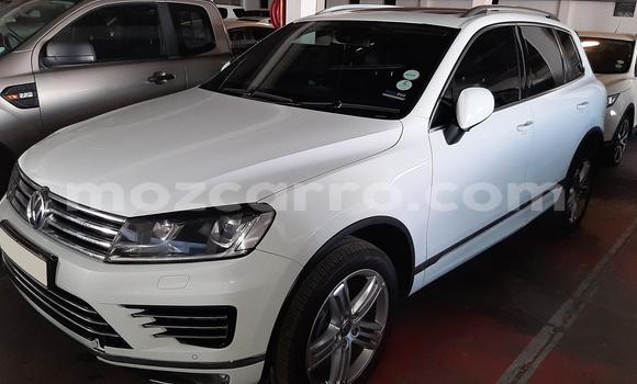 Comprar Usado Volkswagen Touareg Branco Carro em Beira em Sofala Comprar Usado Volkswagen Touareg Branco Carro em Beira em Sofala