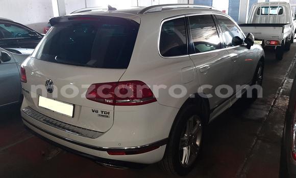 Comprar Usado Volkswagen Touareg Branco Carro em Beira em Sofala Comprar Usado Volkswagen Touareg Branco Carro em Beira em Sofala