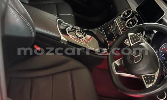 Tenga Tsaru Mercedes-Benz C-Classe Chena Mota in Manica in Manica Tenga Tsaru Mercedes-Benz C-Classe Chena Mota in Manica in Manica