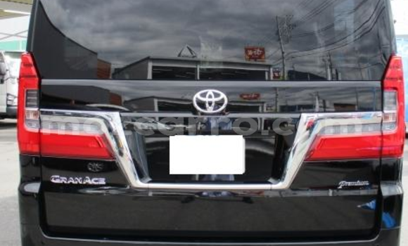 Buy Used Toyota Grand HiAce Black Car in Manica in Manica Buy Used Toyota Grand HiAce Black Car in Manica in Manica