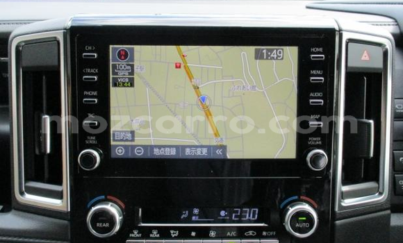 Buy Used Toyota Grand HiAce Black Car in Manica in Manica Buy Used Toyota Grand HiAce Black Car in Manica in Manica