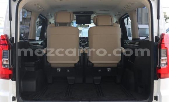 Comprar Usado Toyota Grand HiAce Branco Carro em Manhiça em Maputo Comprar Usado Toyota Grand HiAce Branco Carro em Manhiça em Maputo