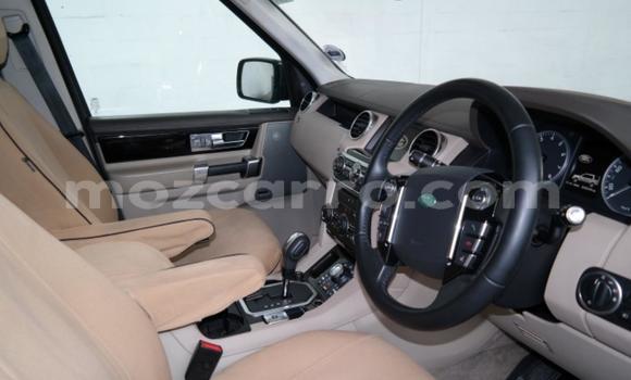 Comprar Usado Land Rover Defender Bege Carro em Beira em Sofala Comprar Usado Land Rover Defender Bege Carro em Beira em Sofala