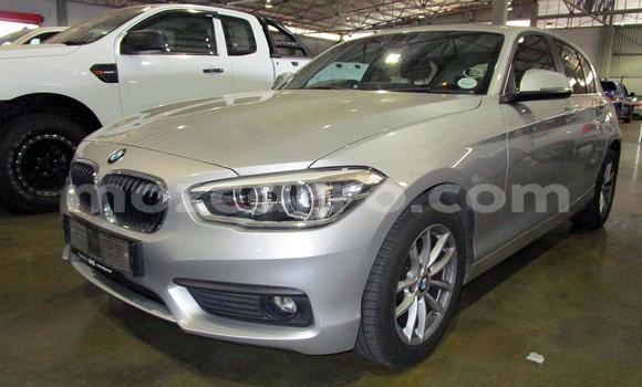 Comprar Usado BMW 1-Series Prata Carro em Beira em Sofala Comprar Usado BMW 1-Series Prata Carro em Beira em Sofala