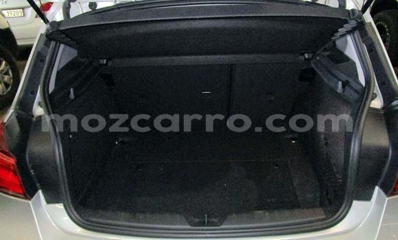 Comprar Usado BMW 1-Series Prata Carro em Beira em Sofala Comprar Usado BMW 1-Series Prata Carro em Beira em Sofala