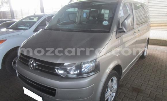 Comprar Usado Volkswagen Caravelle Prata Carro em Beira em Sofala Comprar Usado Volkswagen Caravelle Prata Carro em Beira em Sofala
