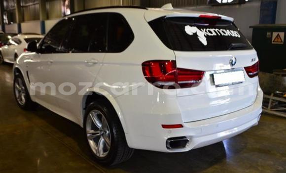 Comprar Usado BMW X5 Branco Carro em Beira em Sofala Comprar Usado BMW X5 Branco Carro em Beira em Sofala