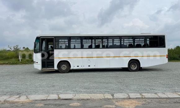 Comprar Usado Iveco Daily Branco Caminhão em Maputo em Maputo Comprar Usado Iveco Daily Branco Caminhão em Maputo em Maputo