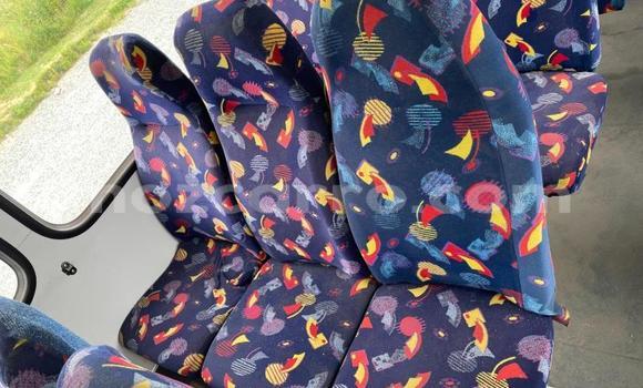 Comprar Usado Iveco Daily Branco Caminhão em Maputo em Maputo Comprar Usado Iveco Daily Branco Caminhão em Maputo em Maputo