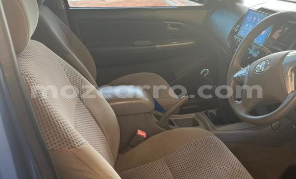 Nunua Ilio tumika Toyota Hilux Bluu Gari ndani ya Maputo nchini Maputo Nunua Ilio tumika Toyota Hilux Bluu Gari ndani ya Maputo nchini Maputo