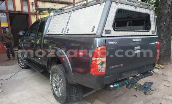 Buy Used Toyota Hilux Silver Car in Mocambique in Nampula Buy Used Toyota Hilux Silver Car in Mocambique in Nampula