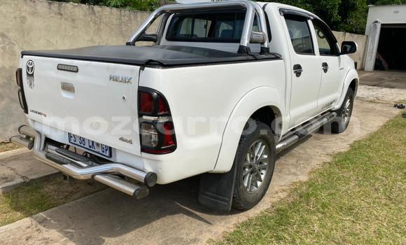Buy Used Toyota Hilux White Car in Mocambique in Nampula Buy Used Toyota Hilux White Car in Mocambique in Nampula