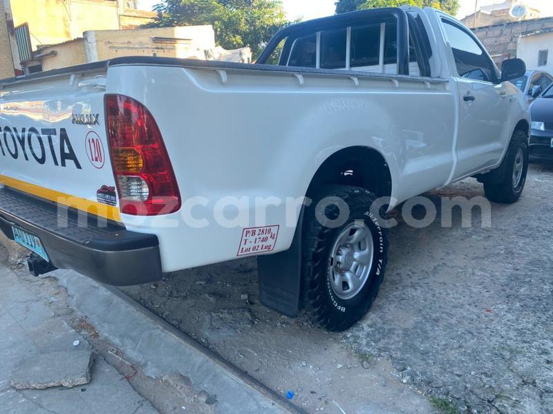 Big with watermark toyota hilux maputo maputo 12311