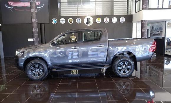 Comprar Usado Toyota Hilux Prata Carro em Maputo em Maputo Comprar Usado Toyota Hilux Prata Carro em Maputo em Maputo