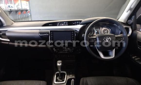 Comprar Usado Toyota Hilux Prata Carro em Maputo em Maputo Comprar Usado Toyota Hilux Prata Carro em Maputo em Maputo