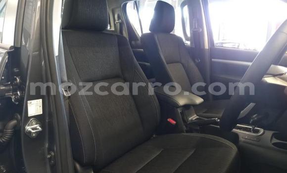 Comprar Usado Toyota Hilux Prata Carro em Maputo em Maputo Comprar Usado Toyota Hilux Prata Carro em Maputo em Maputo