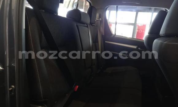 Comprar Usado Toyota Hilux Prata Carro em Maputo em Maputo Comprar Usado Toyota Hilux Prata Carro em Maputo em Maputo