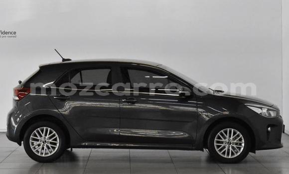 Comprar Usado Kia Rio Prata Carro em Maputo em Maputo Comprar Usado Kia Rio Prata Carro em Maputo em Maputo