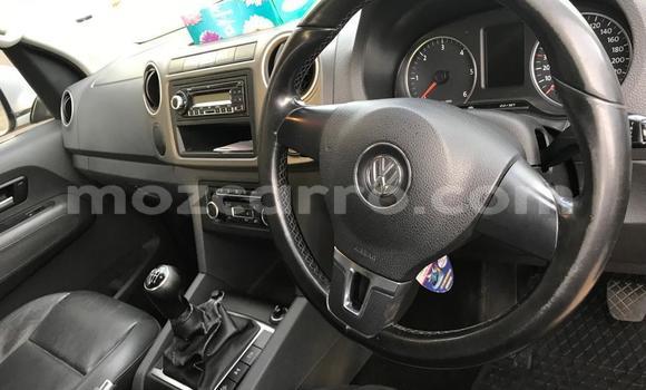 Nunua Ilio tumika Volkswagen Amarok Nyeupe Gari ndani ya Maputo nchini Maputo Nunua Ilio tumika Volkswagen Amarok Nyeupe Gari ndani ya Maputo nchini Maputo