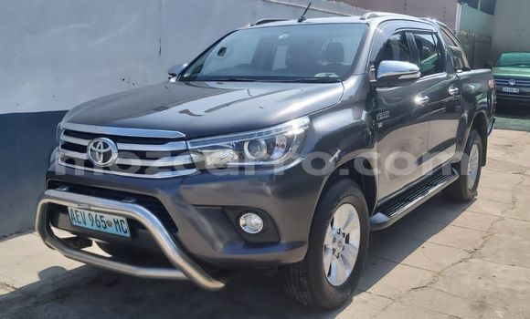 Buy Used Toyota Hiluxe Revo Silver Car in Maputo in Maputo