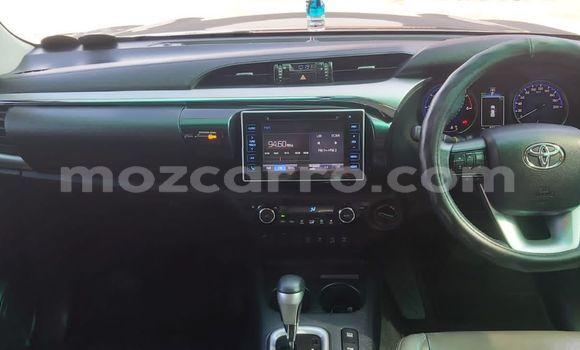 Buy Used Toyota Hiluxe Revo Silver Car in Maputo in Maputo Buy Used Toyota Hiluxe Revo Silver Car in Maputo in Maputo