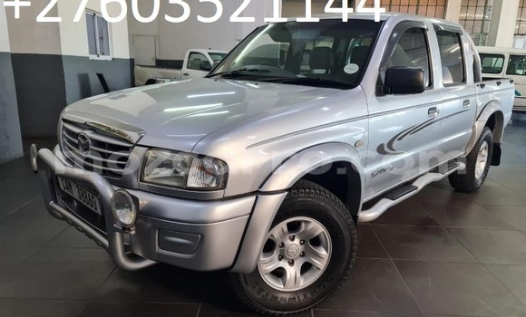 Tenga Tsaru Mazda B-series Sirivha Mota in Maputo in Maputo