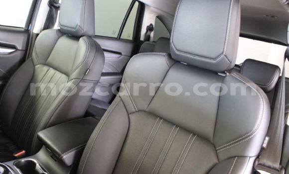 Comprar Usado Isuzu MU-X Preto Carro em Manhiça em Maputo Comprar Usado Isuzu MU-X Preto Carro em Manhiça em Maputo