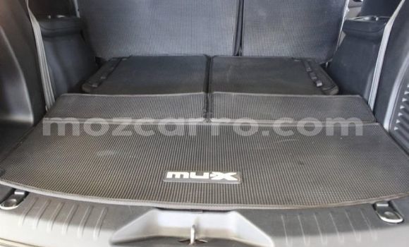 Comprar Usado Isuzu MU-X Preto Carro em Manhiça em Maputo Comprar Usado Isuzu MU-X Preto Carro em Manhiça em Maputo