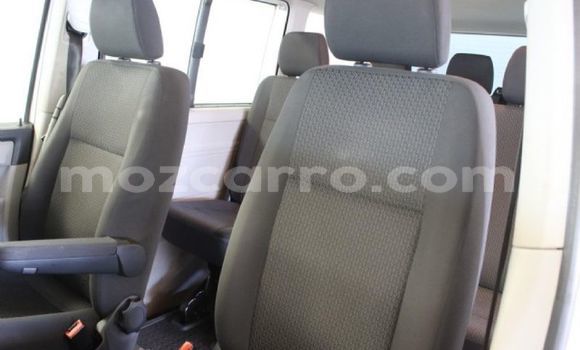 Nunua Ilio tumika Volkswagen Transporter Nyeupe Gari ndani ya Maputo nchini Maputo Nunua Ilio tumika Volkswagen Transporter Nyeupe Gari ndani ya Maputo nchini Maputo