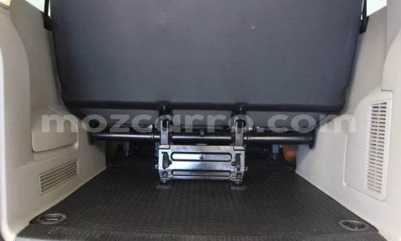 Nunua Ilio tumika Volkswagen Transporter Nyeupe Gari ndani ya Maputo nchini Maputo Nunua Ilio tumika Volkswagen Transporter Nyeupe Gari ndani ya Maputo nchini Maputo