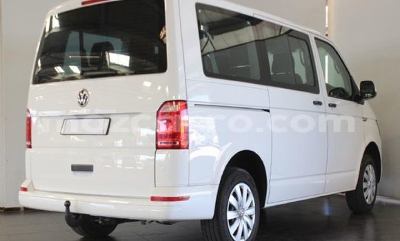 Nunua Ilio tumika Volkswagen Transporter Nyeupe Gari ndani ya Maputo nchini Maputo Nunua Ilio tumika Volkswagen Transporter Nyeupe Gari ndani ya Maputo nchini Maputo