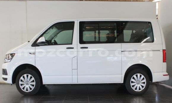 Nunua Ilio tumika Volkswagen Transporter Nyeupe Gari ndani ya Maputo nchini Maputo Nunua Ilio tumika Volkswagen Transporter Nyeupe Gari ndani ya Maputo nchini Maputo